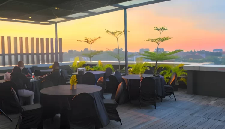 Suasana rooftop Allstay Hotel Semarang./Ist