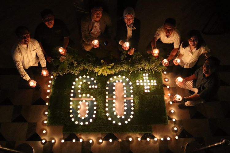 Kegiatan Earth Hour yang dilakukan Santika Indonesia Hotels & Resorts pada Sabtu (23/3/2024).(Dok. Santika Indonesia Hotels & Resorts)