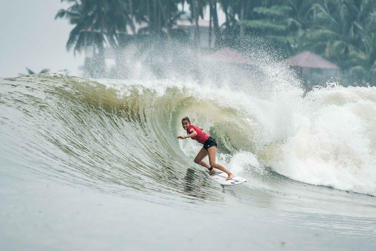 Pantai Sorake, Nias, Sumatera Utara.(wonderfulimages.kemenparekraf.go.id)