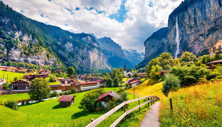 Lauterbrunnen foto: switzerland-tour.com