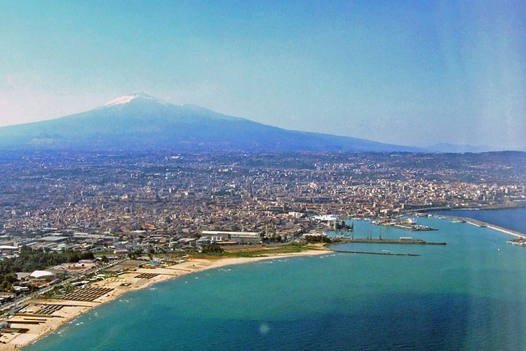 Kota Catania, Sisilia, Italia.(Wikipedia)