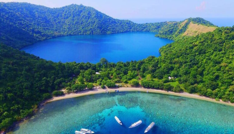 Pulau Moyo foto: maleomoyo.com