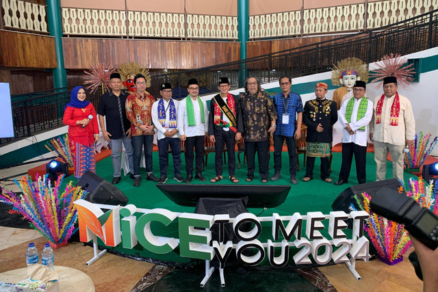 Kemenparekraf gelar festival MiCE TO MEET YOU untuk promosikan budaya pantun Betawi. Foto: Dok. Istimewa