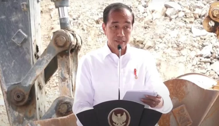 Presiden Jokowi saat groundbreaking pembangunan Swissbel Hotel Nusantara, Kalimantan Timur di IKN, Senin (12/8/2024) - Youtube Setpres.