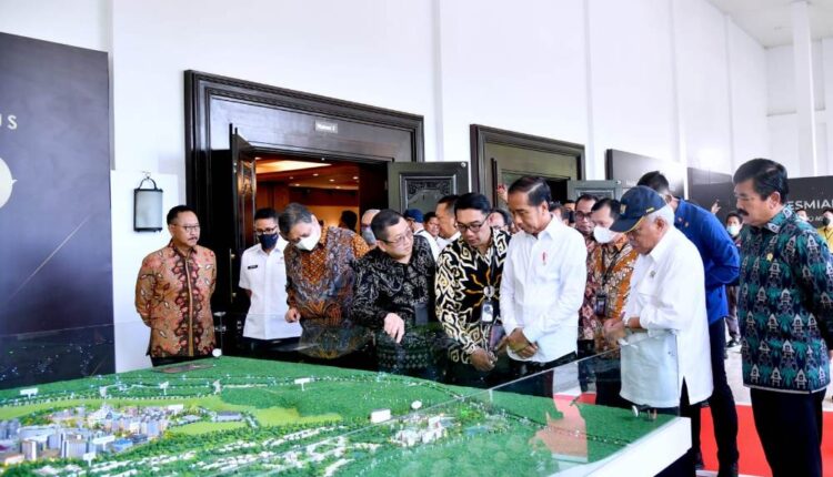Presiden Jokowi meresmikan Kawasan Ekonomi Khusus (KEK) Lido, di Kabupaten Bogor, Provinsi Jawa Barat, pada Jumat, 31 Maret 2023 - Dok. BPMI Setpres/Rusman.