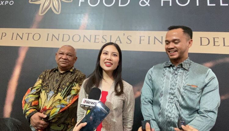 Menteri Pariwisata Dan Ekonomi Kreatif (Wamenparekraf) RI, Angela Tanoesoedibjo resmi membuka kegiatan Nusantara Food and Hotel (NFH) Expo Foto: travel.okezone.com