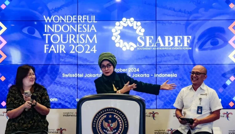 Adyatama Kepariwisataan dan Ekonomi Kreatif Ahli Utama Kemenparekraf, Nia Niscaya, dalam "The Weekly Brief With Sandi Uno" yang berlangsung secara hybrid, Jakarta, Senin (30/9/2024) foto: kemenparekraf