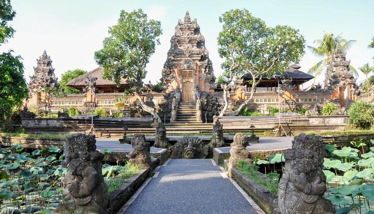 Pura Taman Saraswati di Ubud, Bali(WIKIMEDIA/Jorge Láscar)