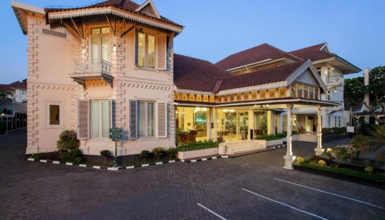 The Phoenix Hotel Yogyakarta - Handwritten Collection foto: booking.com