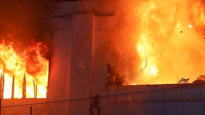 Foto: Ilustrasi kebakaran hotel (AFP via Getty Images/STR)