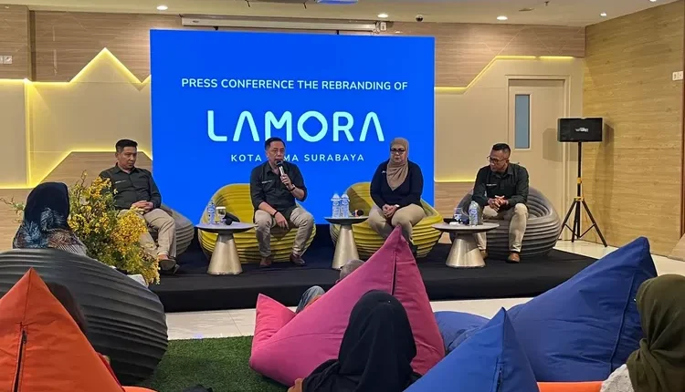 Founder and CEO MORA Group saat pers conference rebranding sebuah hotel menjadi Lamora Kota Lama Surabaya, hari ini. (suaramerdeka.com/Dok)