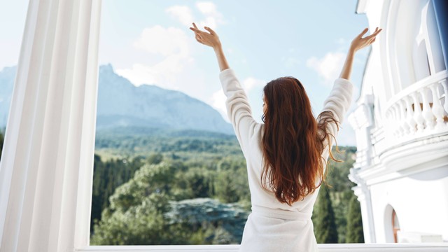 Ilustrasi hotel dengan pemandangan terindah di dunia. Foto: ShotPrime Studio/Shutterstock