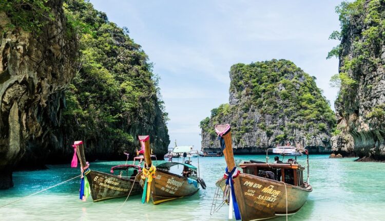 Ilustrasi Phuket Thailand. (PIXABAY/MICHELLE_RAPONI)