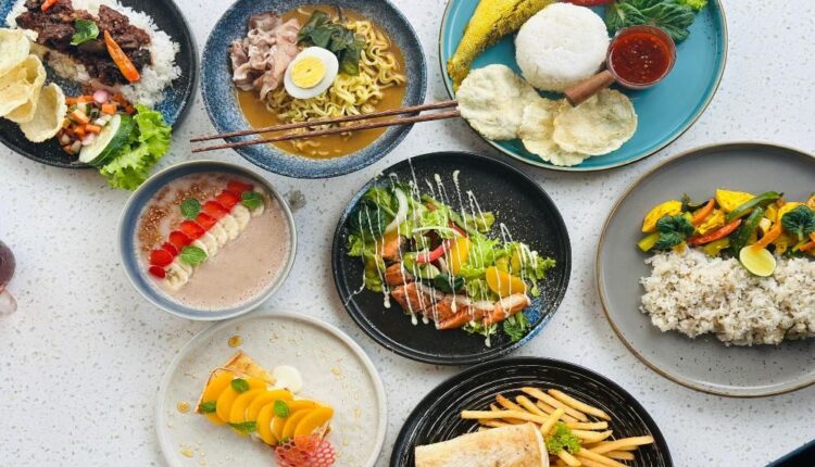 Rooms Inc Hotel Semarang turut berpartisipasi dalam kampanye “Like a Local” dengan menyajikan beragam kuliner khas daerah di Meet ’N Eat Resto & Spacebar. /Foto: Istimewa