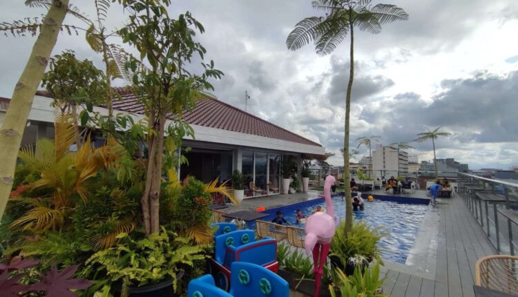 Yucca Pool & Lounge Hotel Fortuna Grande Malioboro (Foto: dokumen RRI Malang/Irene).