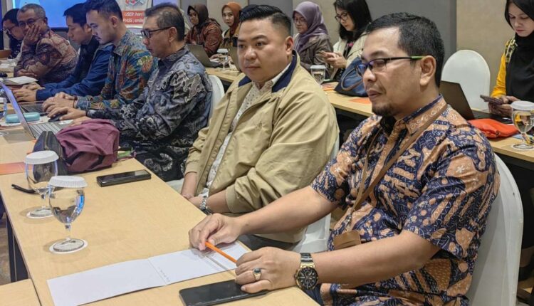 Ketua PHRI Kota Bogor memberikan keterangan banyak pembatalan pesanan Hotel saat pengetatan anggaran pemerintah. Foto (RRI.co.id/Sony)