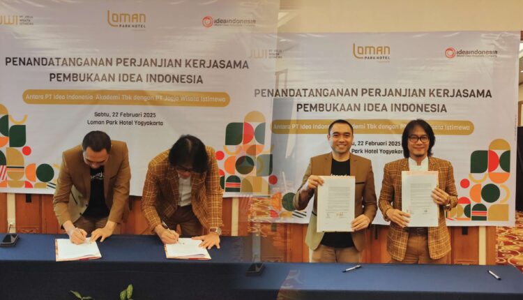 Penandatanganan kerja sama antara PT IDEA Indonesia Akademi Tbk dan PT Jogja Wisata Istimewa sebagai langkah strategis dalam mencetak tenaga kerja perhotelan yang berkualitas. Sabtu (22/2/2025). (Foto: RRI/Hariansyah)