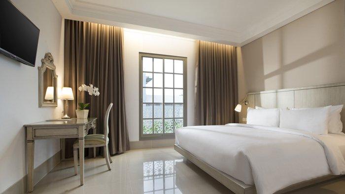 SANTIKA SEMINYAK - Salah satu kamar di Hotel Santika Seminyak, Badung, Bali. Dalam rangka menyambut Hari Raya Nyepi, Hotel Santika Seminyak menghadirkan "Twilight Tranquility" – sebuah pengalaman menginap yang dirancang khusus untuk menghadirkan ketenangan dan kenyamanan bagi para tamu.
