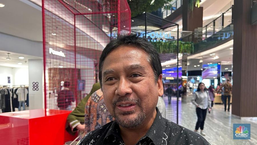 Foto: Ketua Umum Persatuan Hotel dan Restoran Indonesia (PHRI) Hariyadi Sukamdani saat ditemui usai acara pembukaan Indonesia Shopping Festival (ISF) di Lippo Mall Nusantara, Jakarta, Kamis (14/8/2025). (CNBC Indonesia/Martyasari Rizky)