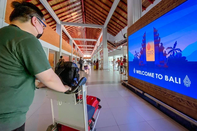 Ilustrasi wisatawan di Bali. Foto: Dok. Kemenparekraf