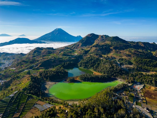 Ilustrasi tempat wisata di Dieng. Foto: Akhmad Dody Firmansyah/Shutterstock